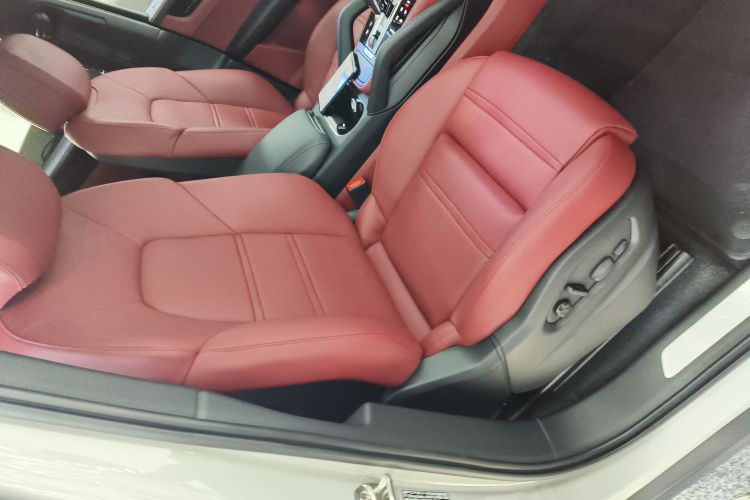 保时捷 Cayenne新能源 2023款 Cayenne E-Hybrid 2.0T局部细节41