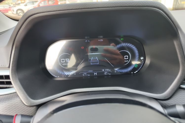 吉利汽车 帝豪 2025款 第4代 1.5L 手动龙腾版中控内饰14