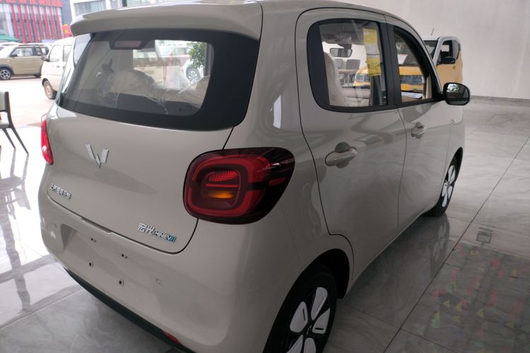 五菱汽车 宏光MINIEV 2025款 四门版 进阶款车身外观7