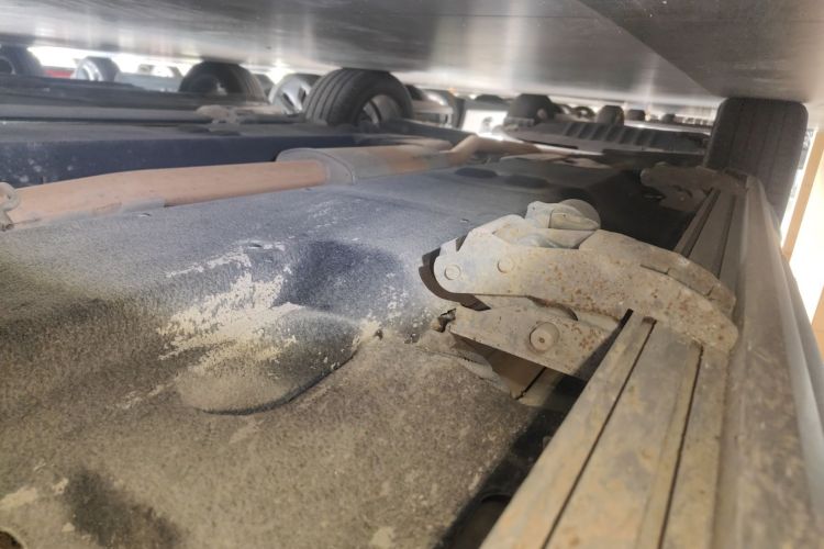 红旗HS5 2019款 2.0T 智联旗享四驱版局部细节9001