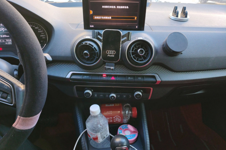 奥迪Q2L 2021款 35 TFSI 时尚动感型中控内饰16