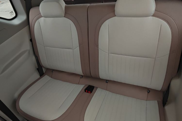 吉利银河 熊猫 2025款 210km 元气熊中控内饰21