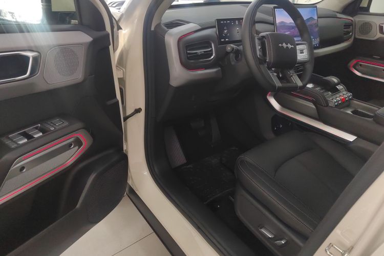 方程豹 钛3 2025款 501KM 四驱智驾Max版中控内饰7003