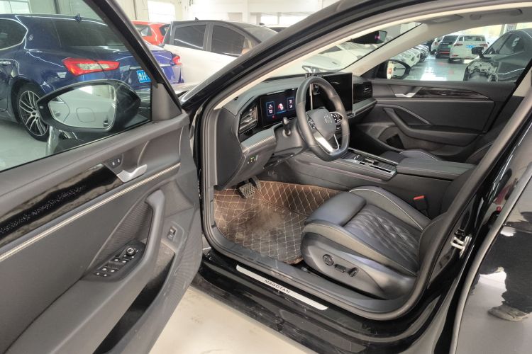 大众 迈腾 2024款 380TSI DSG尊贵版大迈包中控内饰20