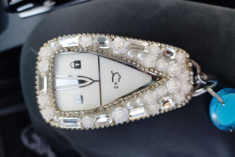 长安UNI-V 2024款 1.5T 尊贵运动型中控内饰7001