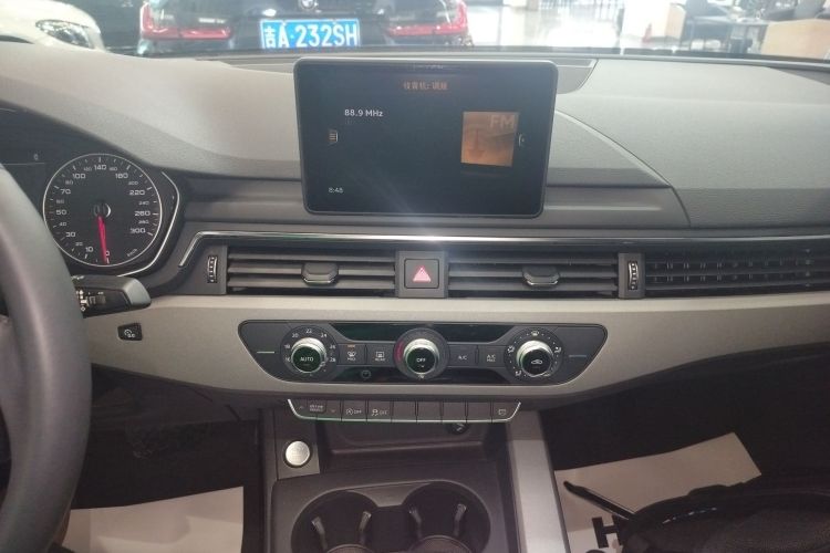 奥迪A4L 2017款 Plus 40 TFSI 进取型局部细节16