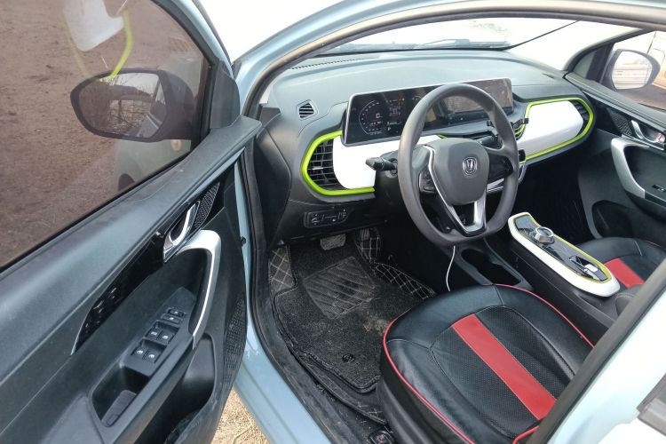 长安欧尚 奔奔E-Star 2022款 清心版 多彩款 磷酸铁锂中控内饰20