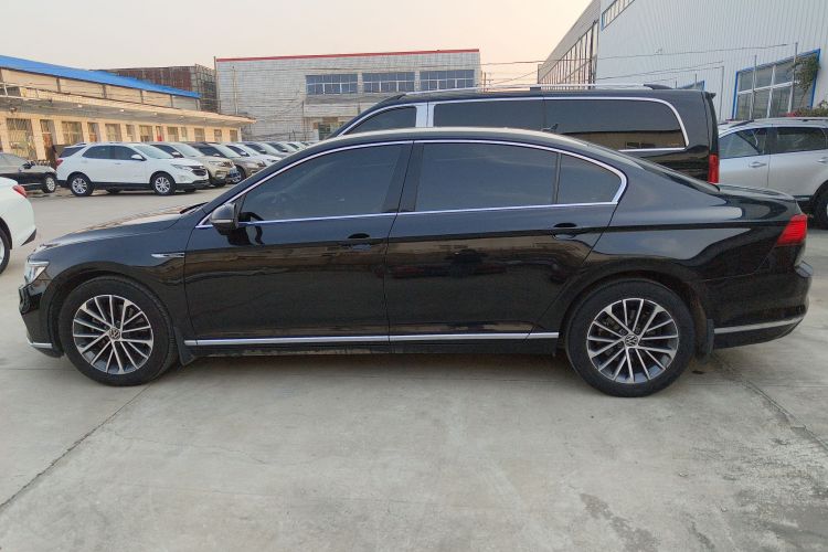 大众 迈腾 2020款 330TSI DSG 豪华型车身外观6003