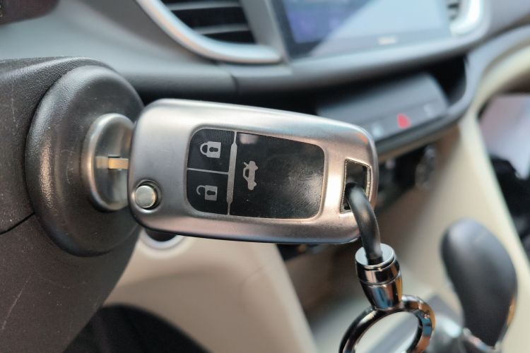 别克 英朗 2019款 15T 双离合进取型 国VI中控内饰11