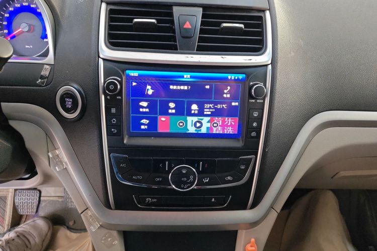 吉利汽车 帝豪 2016款 三厢 1.5L 手动豪华型局部细节16