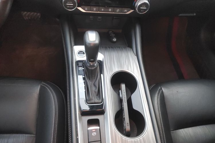 日产 天籁 2021款 2.0T XL 智进版中控内饰18