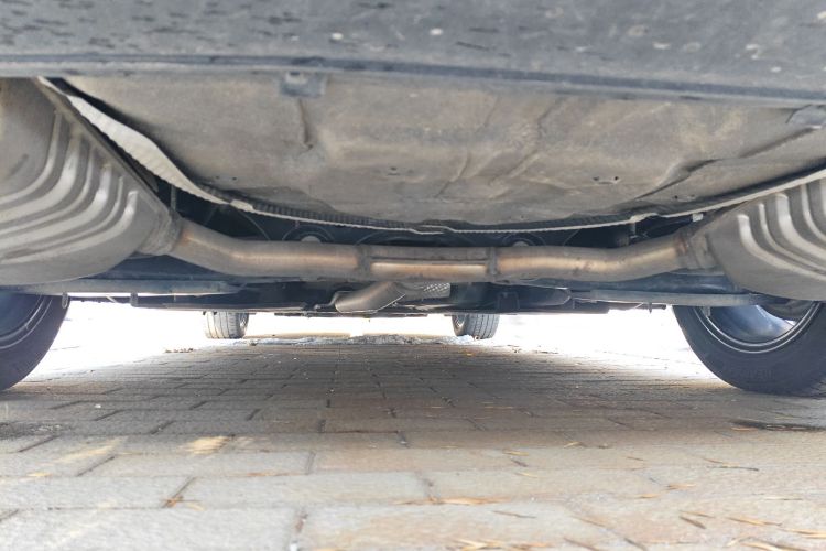 红旗H5 2023款 2.0T 自动智联旗畅版局部细节9009