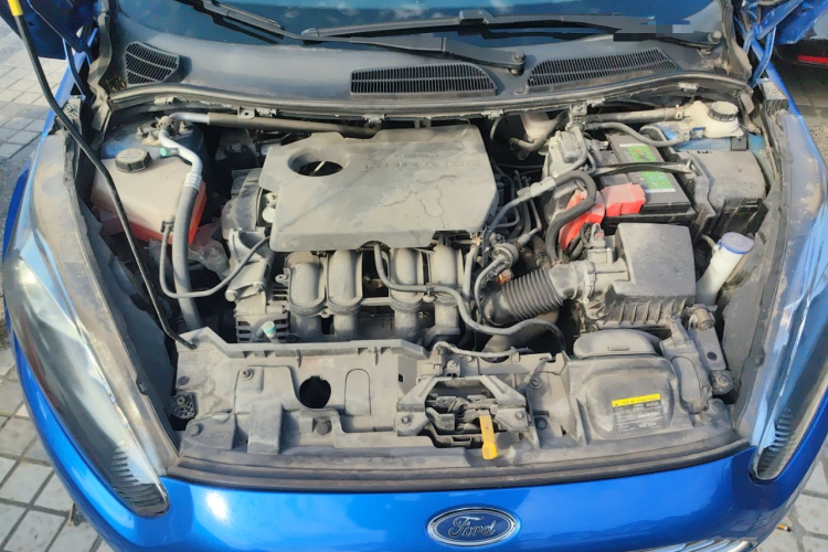 福特 嘉年华 2013款 三厢 1.5L 自动时尚型局部细节24