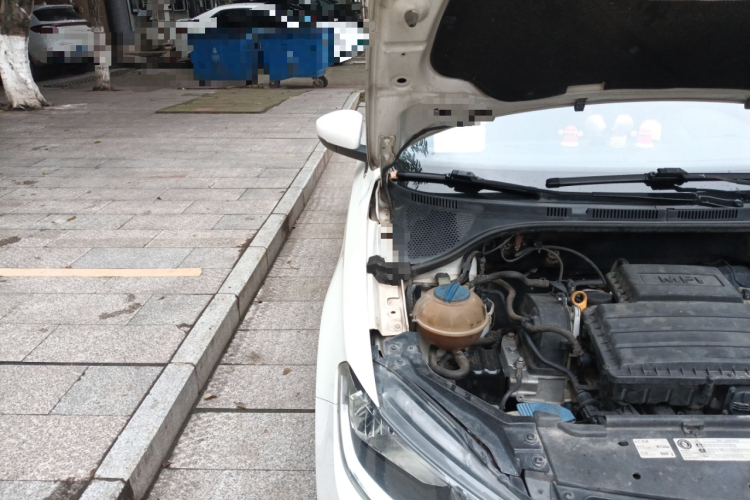 大众 桑塔纳 2016款 1.6L 手动风尚版局部细节9005