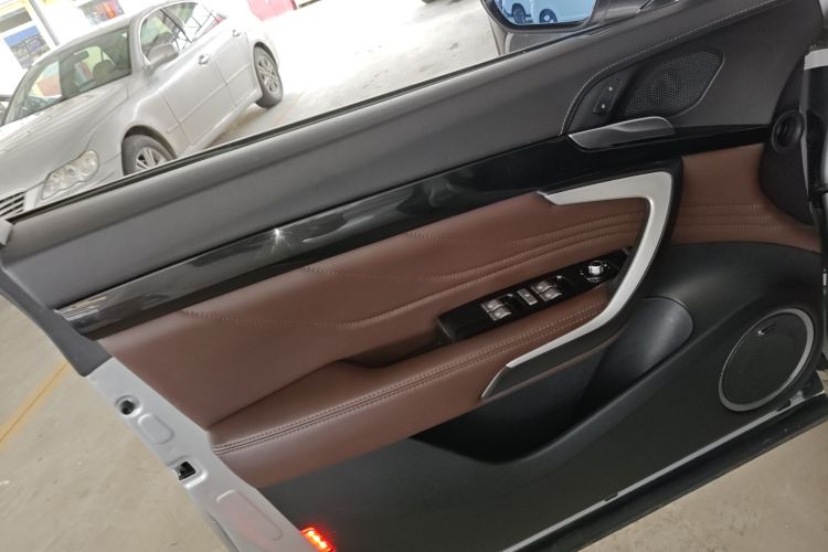 魏牌 VV7 2017款 2.0T 旗舰型中控内饰7007