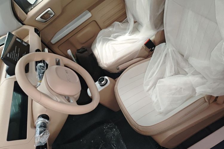 吉利银河 2024款 熊猫mini 200km 耐力熊中控内饰19