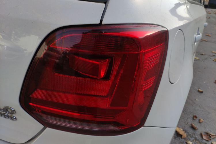 大众 Polo 2016款 1.6L 自动舒适型车身外观9