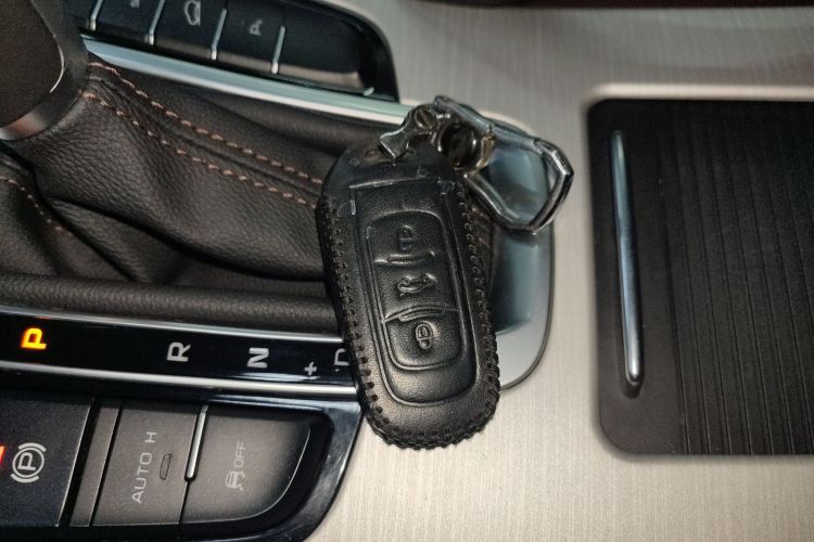 吉利汽车 博越 2018款 1.8TD 自动两驱智尊型4G互联版中控内饰11