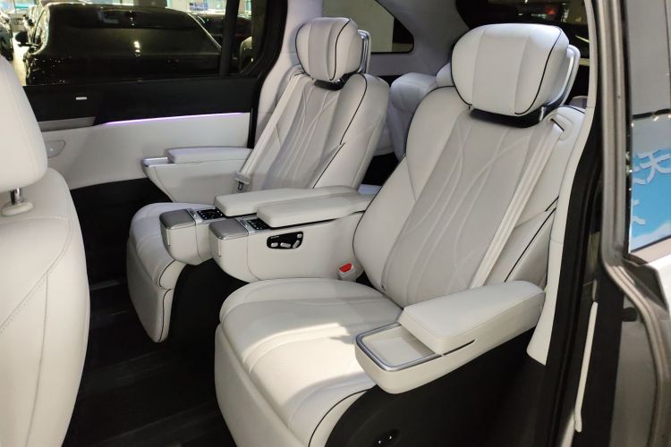 小鹏X9 2024款 640四驱高性能Max中控内饰21