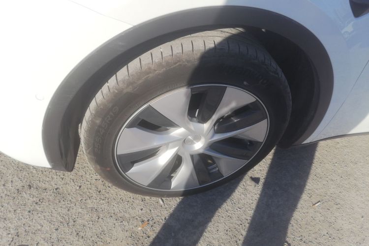 特斯拉 Model Y 2022款 改款 长续航全轮驱动版车身外观6007