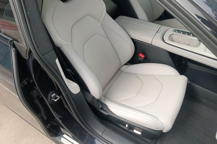 小米汽车 小米SU7 2024款 四驱Max创始版局部细节41