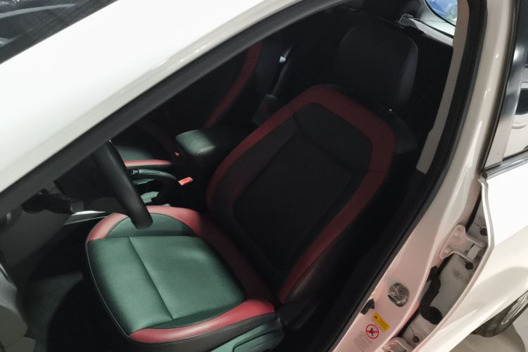 长安 逸动 2015款 1.6L 手动俊酷型 国V局部细节19