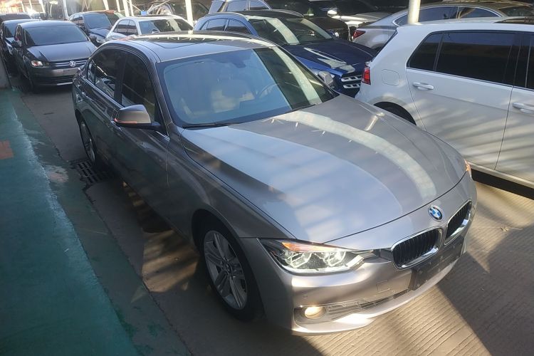 宝马3系 2016款 320Li 进取型车身外观6002