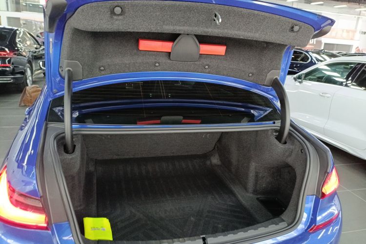 宝马3系 2021款 325Li M运动套装机舱底盘23