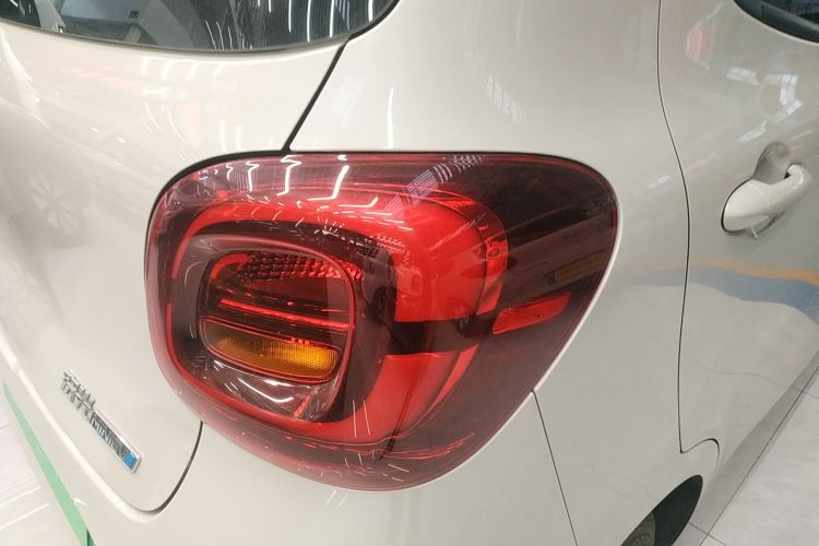 五菱汽车 宏光MINIEV 2025款 四门版 进阶款车身外观6006