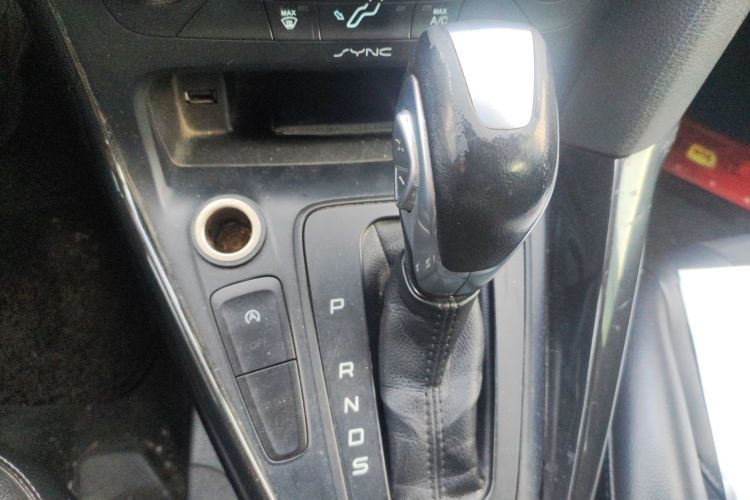 福特 福克斯 2015款 两厢 EcoBoost 180 自动精英型中控内饰18