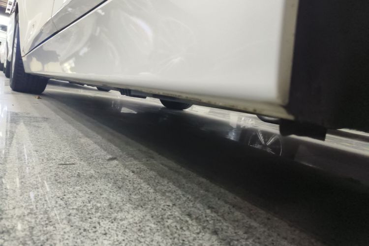 宝马3系 2017款 318i 时尚型局部细节9002