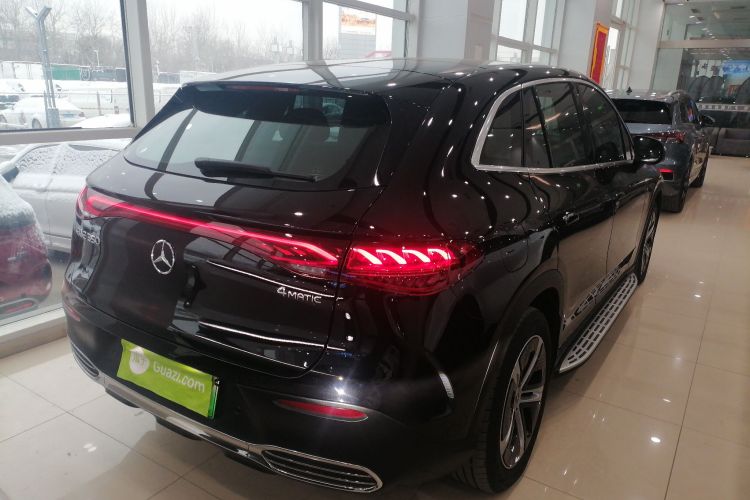 奔驰EQE SUV 2023款 350 4MATIC 先锋版车身外观7
