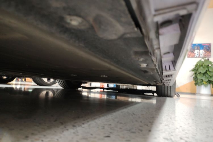 鸿蒙智行 智界S7 2024款 Pro 后驱长航版局部细节9001