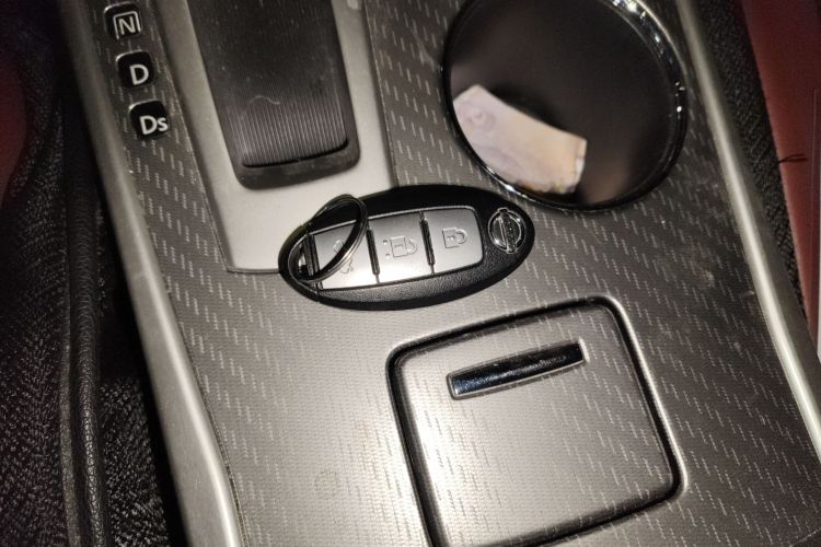 日产 天籁 2016款 改款 2.0L XL舒适版中控内饰11