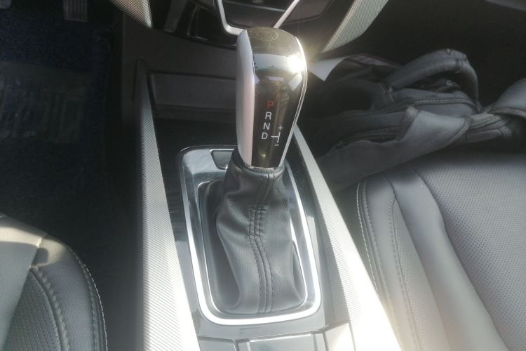 纳智捷 优6 SUV 2017款 1.8T 魅力升级型中控内饰18