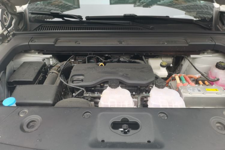 零跑汽车 零跑C10 2024款 210智享版机舱底盘24