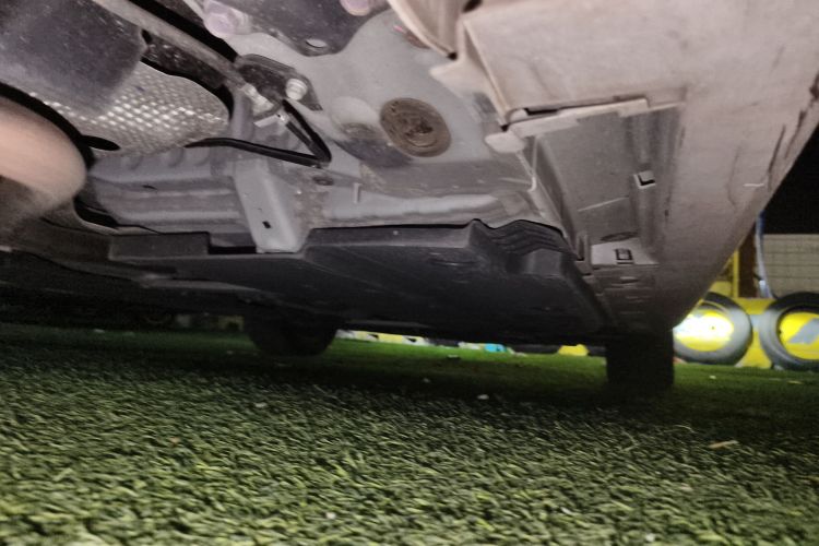 丰田 雷凌 2023款 TNGA 1.5L CVT进取版局部细节9002