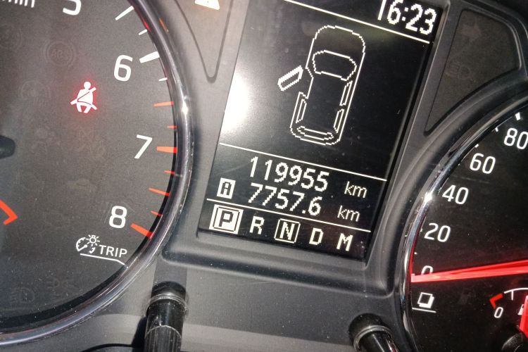 日产 奇骏 2012款 2.5L CVT豪华版 4WD中控内饰15