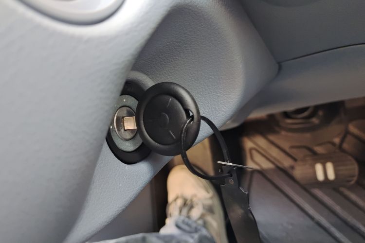 奔腾小马 2025款 222km 灵动马中控内饰11