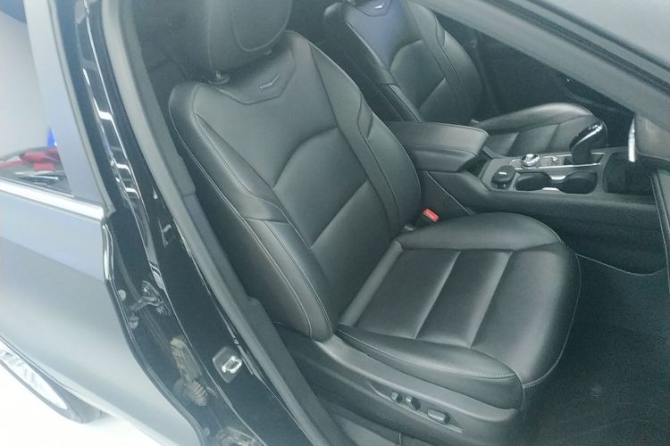 凯迪拉克XT4 2020款 28T 两驱领先型局部细节41