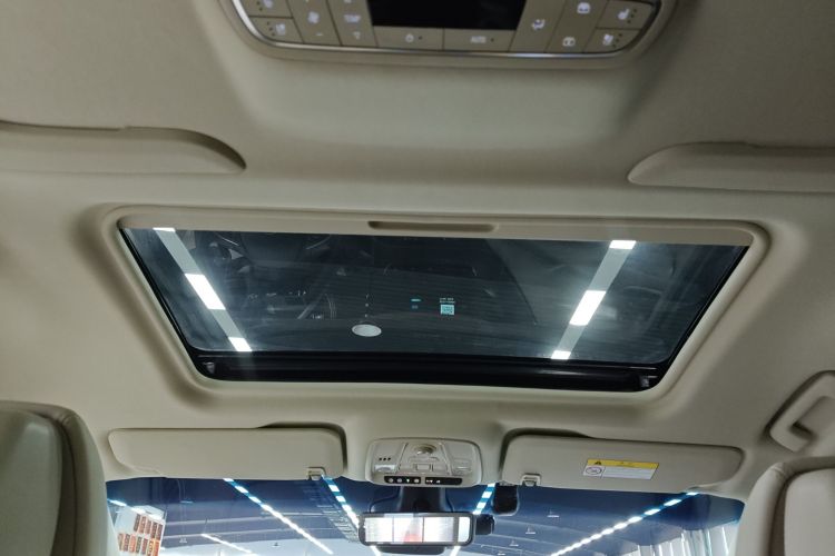 别克GL8 2022款 ES陆尊 653T 豪华型中控内饰22