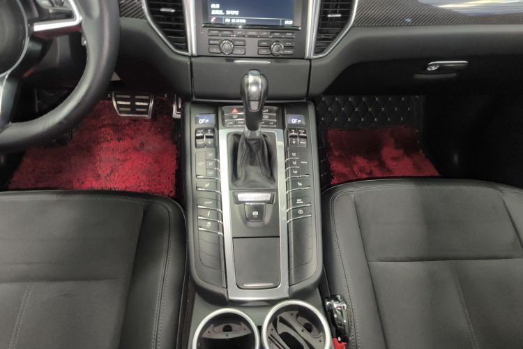 保时捷 2016款 Macan 2.0T中控内饰18