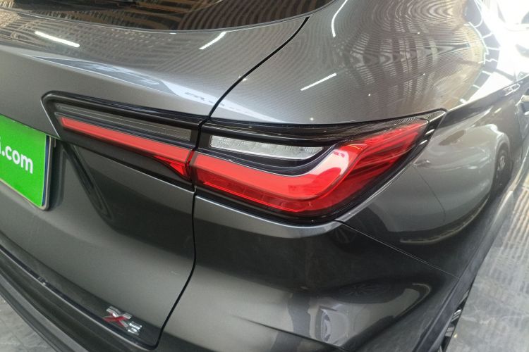 长安欧尚X5 2021款 1.6L CVT尊享型车身外观6001