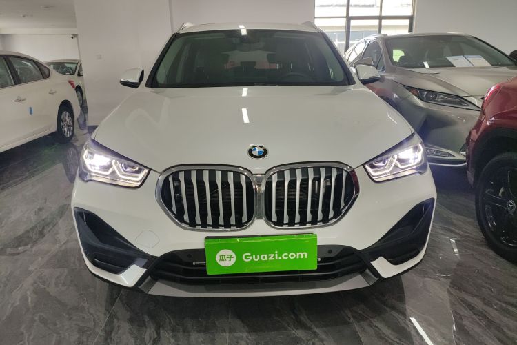 宝马X1 2022款 sDrive25Li 领先型车身外观2