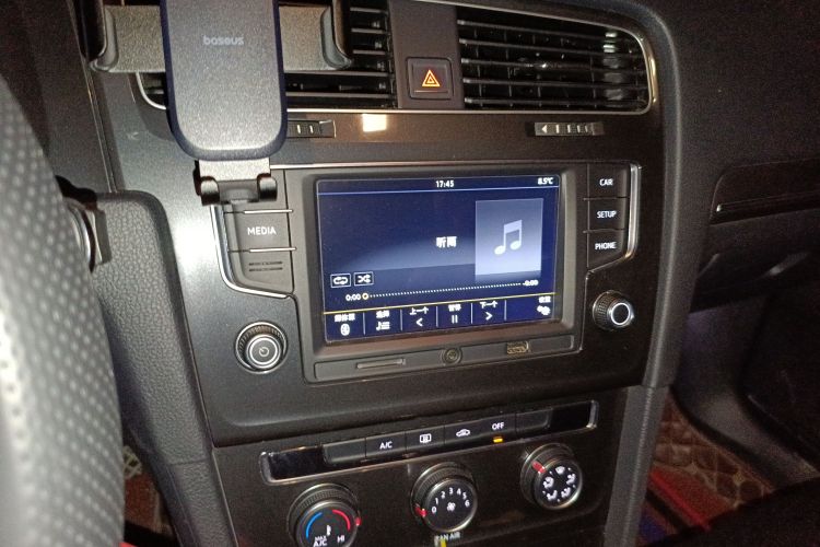 大众 高尔夫 2017款 230TSI 自动舒适百万辆纪念版中控内饰16