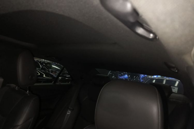 凯迪拉克CT4 2021款 28T 风尚型中控内饰22