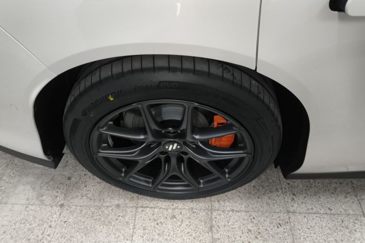 智己汽车 智己L6 2024款 Max 超强性能版车身外观6008