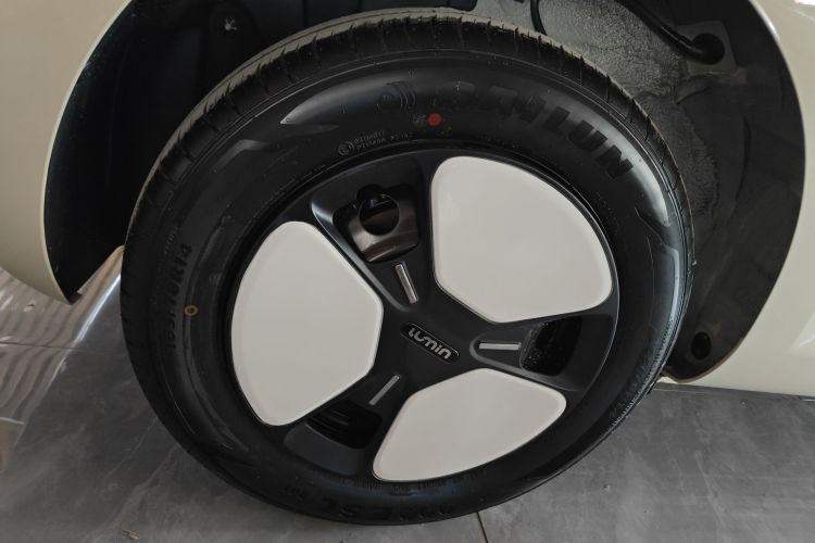 长安启源 长安Lumin 2025款 205km 香沁款车身外观6008