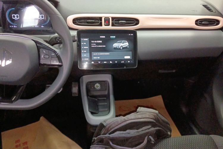 零跑汽车 零跑T03 2020款 400轻享版局部细节16