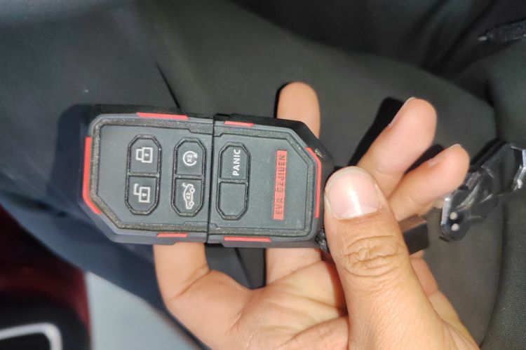 Jeep 指南者 2017款 200T 自动家享版中控内饰11